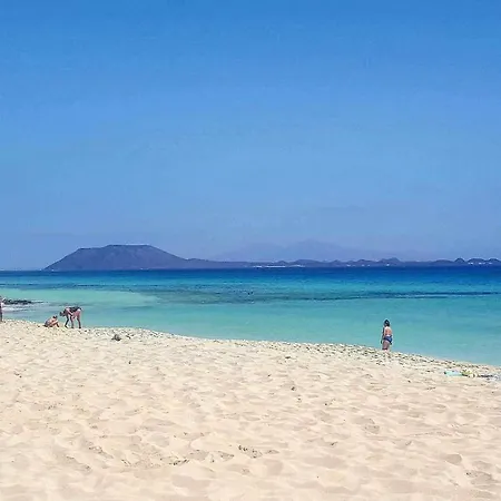 Saltwater Heated Pool, Air-con, Adult Only * Corralejo