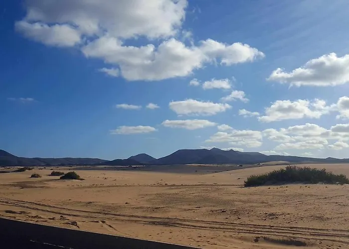 Saltwater Heated Pool, Air-con, Adult Only アパート *