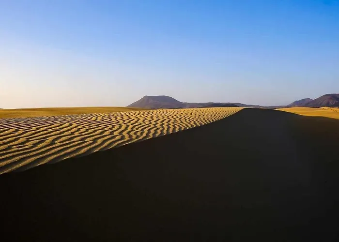 アパート Saltwater Heated Pool, Air-con, Adult Only *