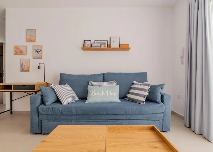 Saltwater Heated Pool, Air-con, Adult Only